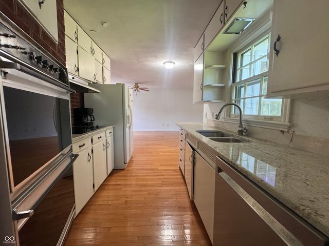 5924 Allisonville, Indianapolis, IN 46220