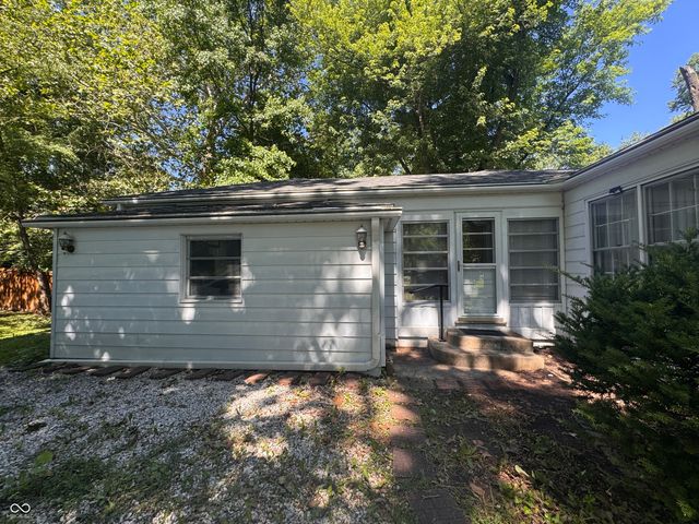5924 Allisonville, Indianapolis, IN 46220