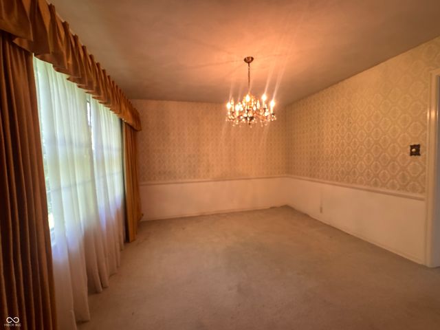 5924 Allisonville, Indianapolis, IN 46220