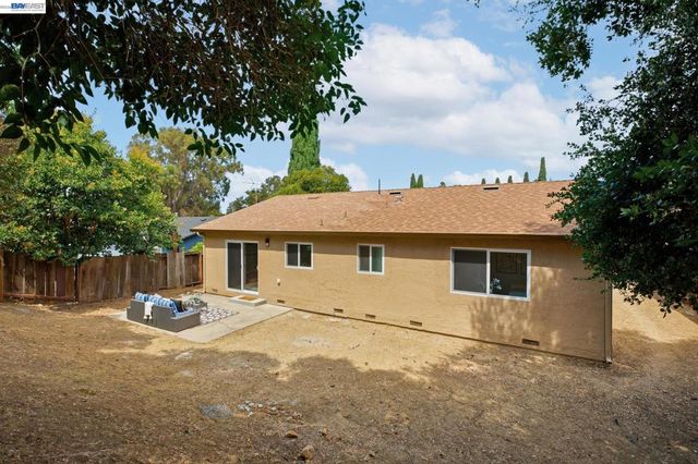113 De Paul Dr, Vallejo, CA 94589