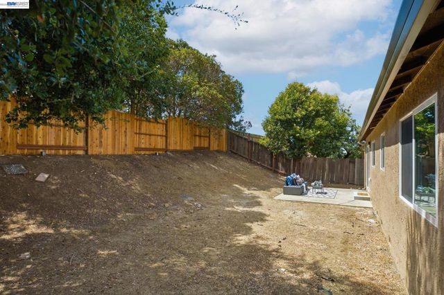 113 De Paul Dr, Vallejo, CA 94589