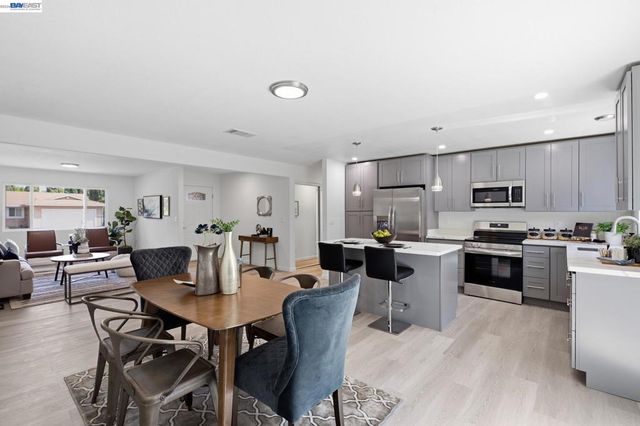 113 De Paul Dr, Vallejo, CA 94589