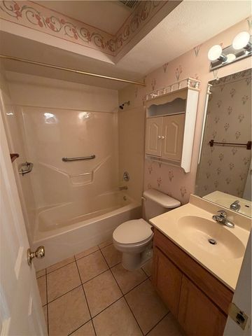 706 Meghan Street A, Siloam Springs, AR 72761