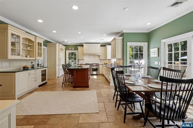 408 Drury Lane, Wyckoff, NJ 07481