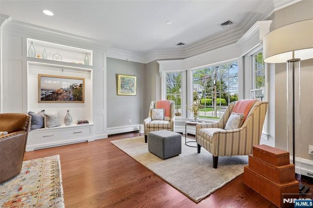 408 Drury Lane, Wyckoff, NJ 07481