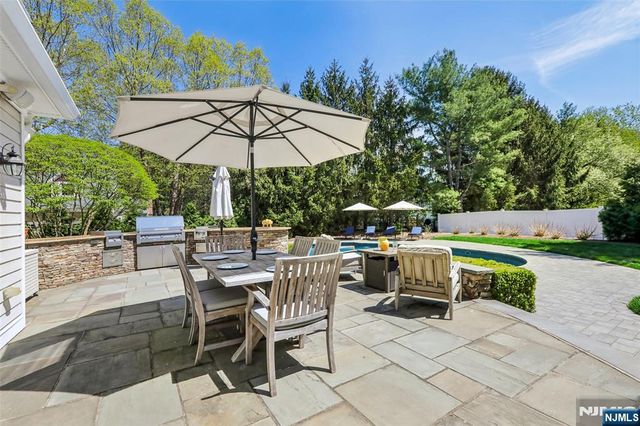 408 Drury Lane, Wyckoff, NJ 07481
