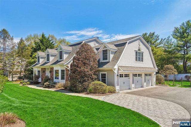 408 Drury Lane, Wyckoff, NJ 07481