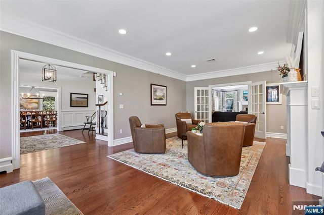 408 Drury Lane, Wyckoff, NJ 07481