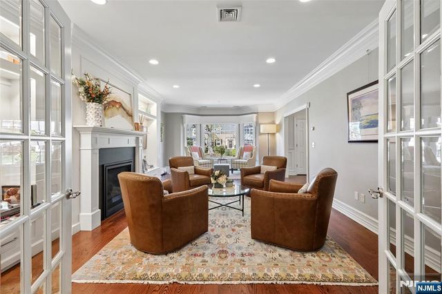 408 Drury Lane, Wyckoff, NJ 07481