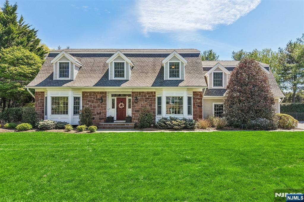 408 Drury Lane, Wyckoff, NJ 07481