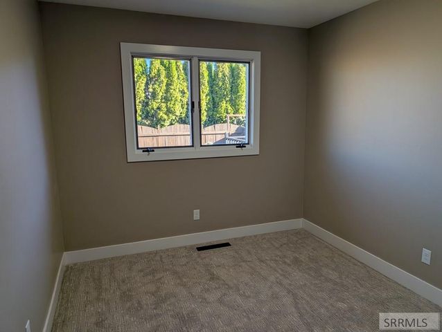 1301 Laurel Drive, Idaho Falls, ID 83401