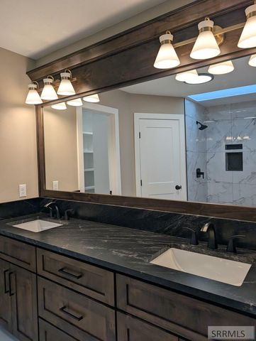 1301 Laurel Drive, Idaho Falls, ID 83401