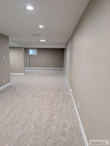 1301 Laurel Drive, Idaho Falls, ID 83401