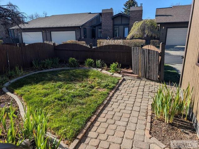 1301 Laurel Drive, Idaho Falls, ID 83401