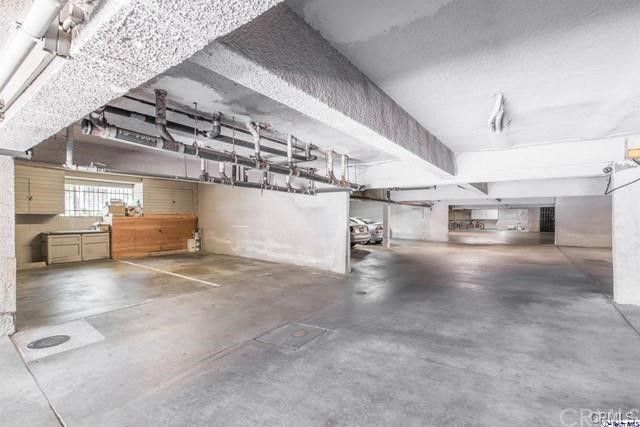 601 E Orange Grove 103, Burbank, CA 91501