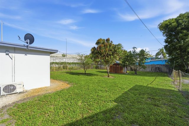 837 NW 41st Street A-b, Oakland Park, FL 33309