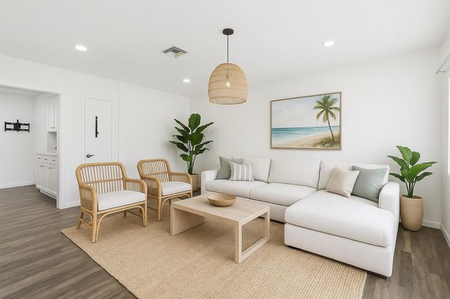 837 NW 41st Street A-b, Oakland Park, FL 33309