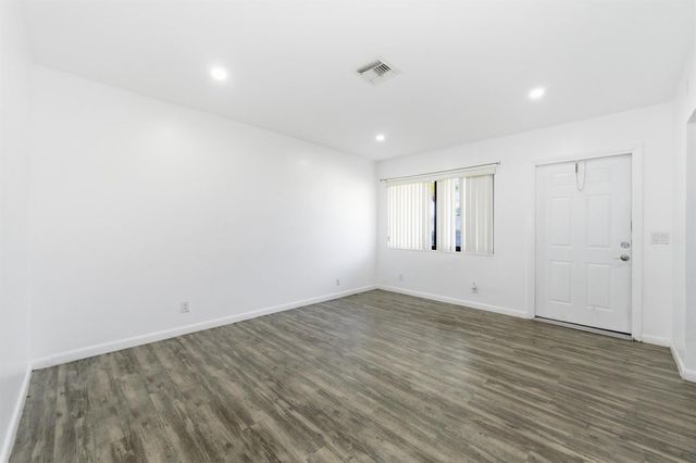 837 NW 41st Street A-b, Oakland Park, FL 33309