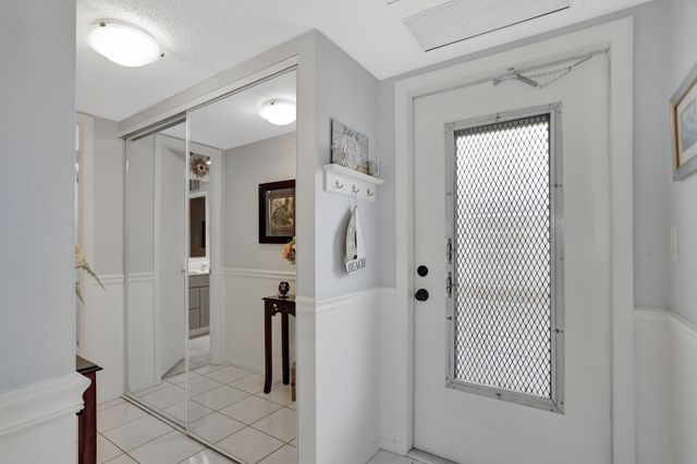 4451 NW 16th Street K208, Lauderhill, FL 33313