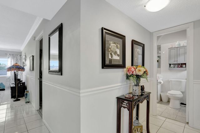 4451 NW 16th Street K208, Lauderhill, FL 33313