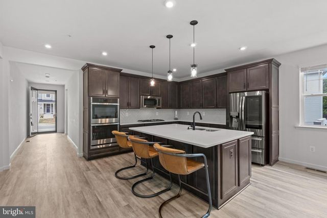 12313 GEMSTONE DR, Hagerstown, MD 21740