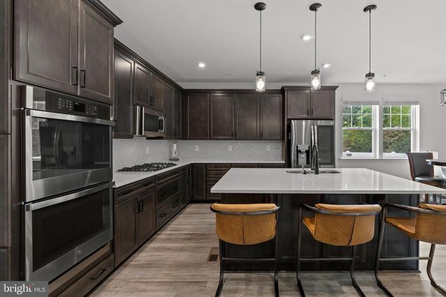 12313 GEMSTONE DR, Hagerstown, MD 21740