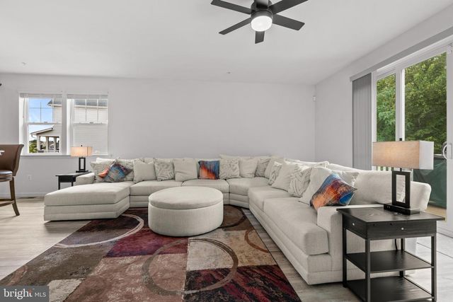 12313 GEMSTONE DR, Hagerstown, MD 21740