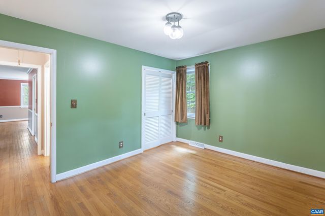 2200 BRANDYWINE DR, Charlottesville, VA 22901