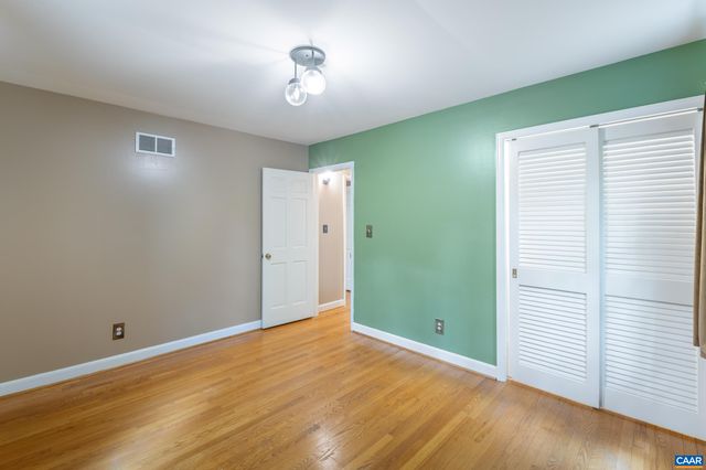 2200 BRANDYWINE DR, Charlottesville, VA 22901