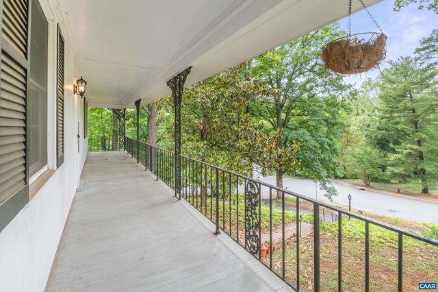 2200 BRANDYWINE DR, Charlottesville, VA 22901