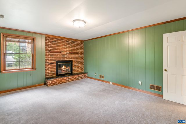 2200 BRANDYWINE DR, Charlottesville, VA 22901