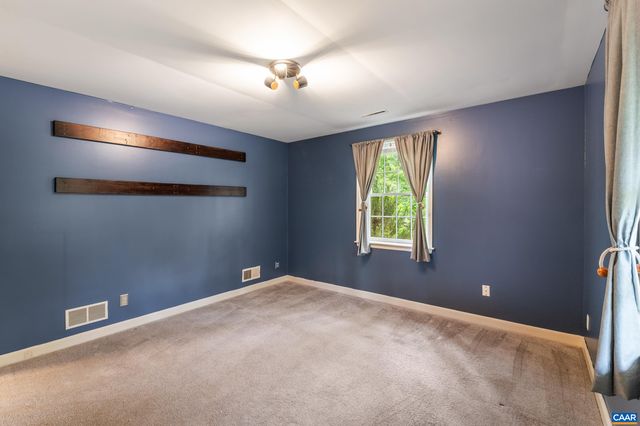 2200 BRANDYWINE DR, Charlottesville, VA 22901