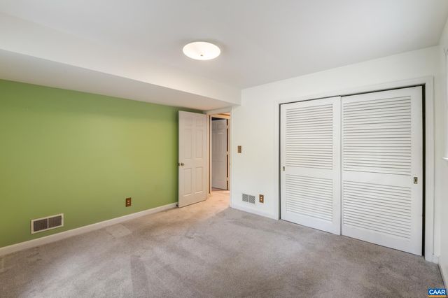 2200 BRANDYWINE DR, Charlottesville, VA 22901