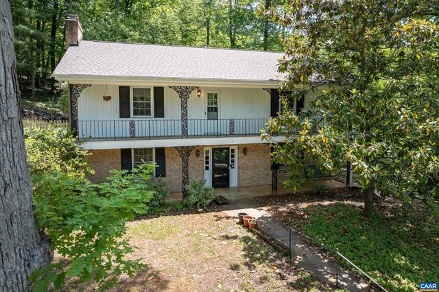 2200 BRANDYWINE DR, Charlottesville, VA 22901