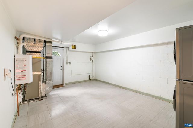 2200 BRANDYWINE DR, Charlottesville, VA 22901