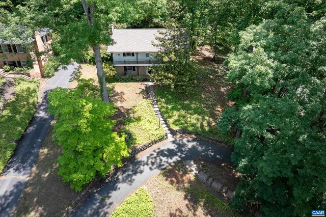 2200 BRANDYWINE DR, Charlottesville, VA 22901