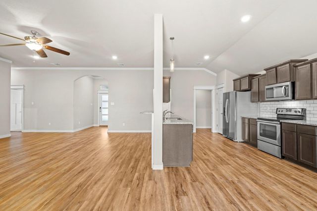 445 Bella Rose DR, Belton, TX 76513