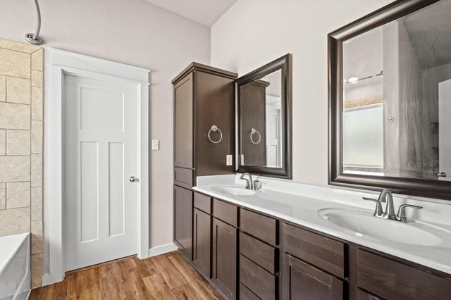 445 Bella Rose DR, Belton, TX 76513