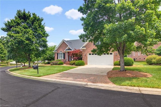 4733 Barrington Place Court, Jamestown, NC 27282