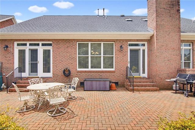 4733 Barrington Place Court, Jamestown, NC 27282