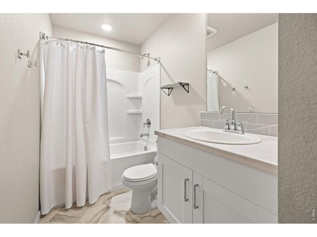 370 Cherokee Trl, Ault, CO 80610