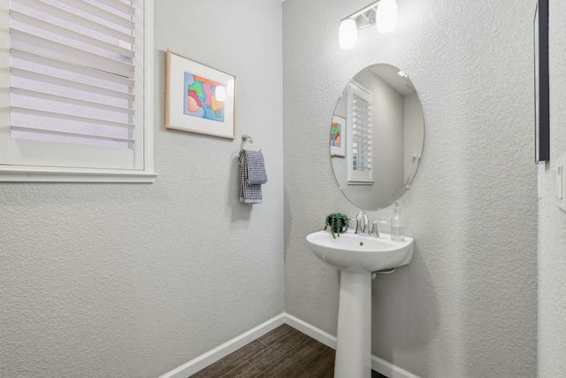 6040 Palermo Way, Roseville, CA 95661