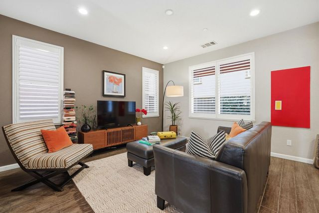 6040 Palermo Way, Roseville, CA 95661