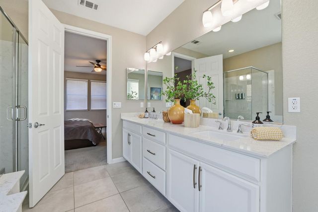 6040 Palermo Way, Roseville, CA 95661