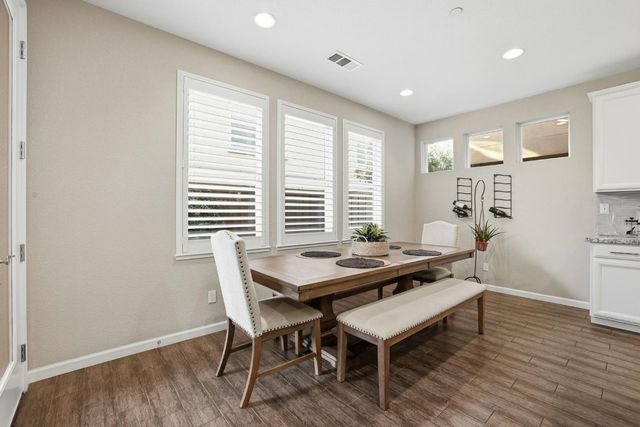 6040 Palermo Way, Roseville, CA 95661