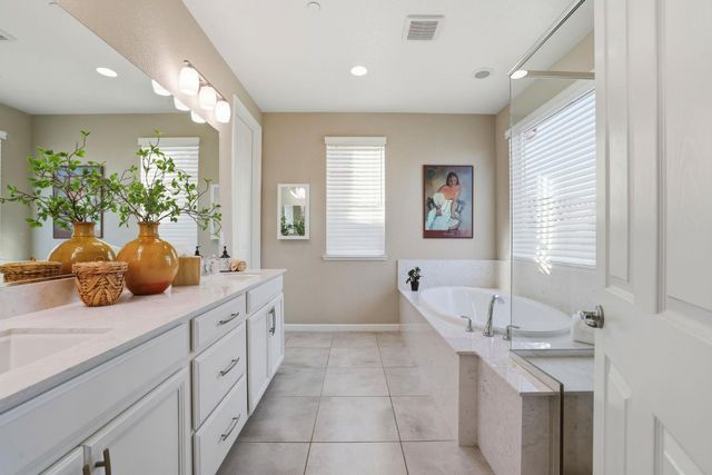 6040 Palermo Way, Roseville, CA 95661