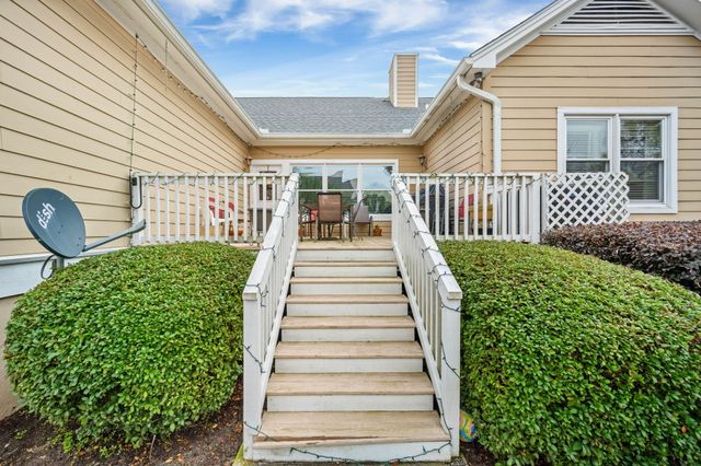 842 Captain Toms Crossing, Johns Island, SC 29455
