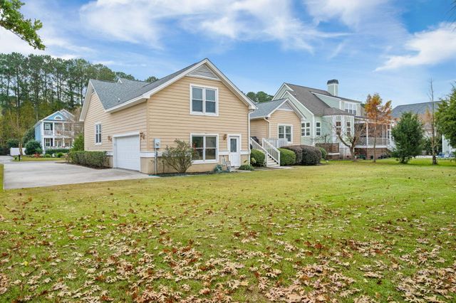 842 Captain Toms Crossing, Johns Island, SC 29455