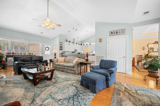 842 Captain Toms Crossing, Johns Island, SC 29455