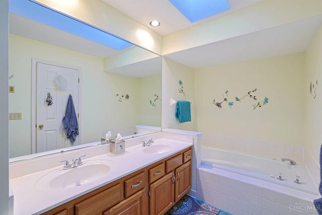 999 Wittshire Lane, Anderson Twp, OH 45255